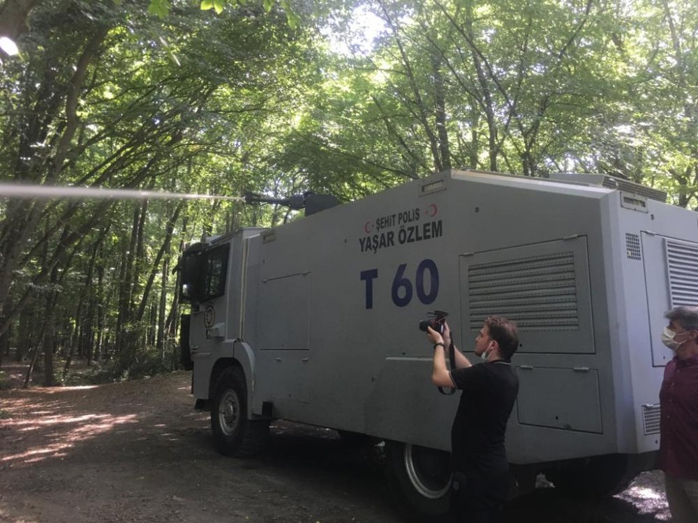 Kemerburgaz ormanlarına drone ve atlı polislerle denetim