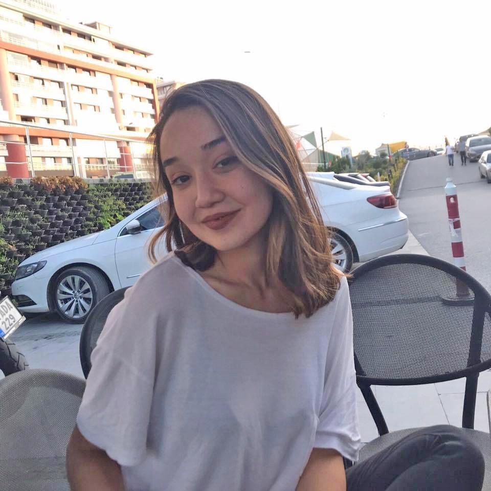 Kazada yaşamını yitiren 3 gençten geriye 2 saat önce paylaştıkları fotoğraf kaldı