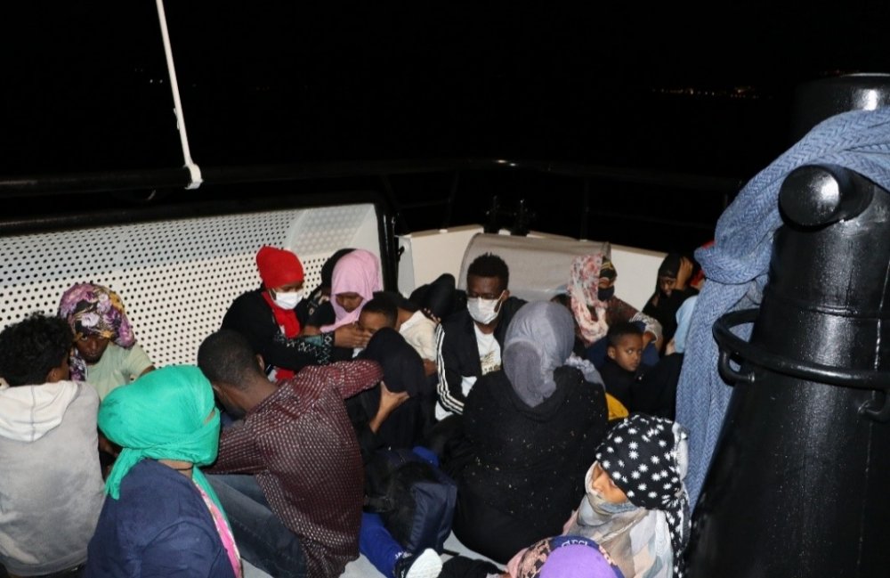 Ayvacık açıklarında 59 kaçak göçmen kurtarıldı