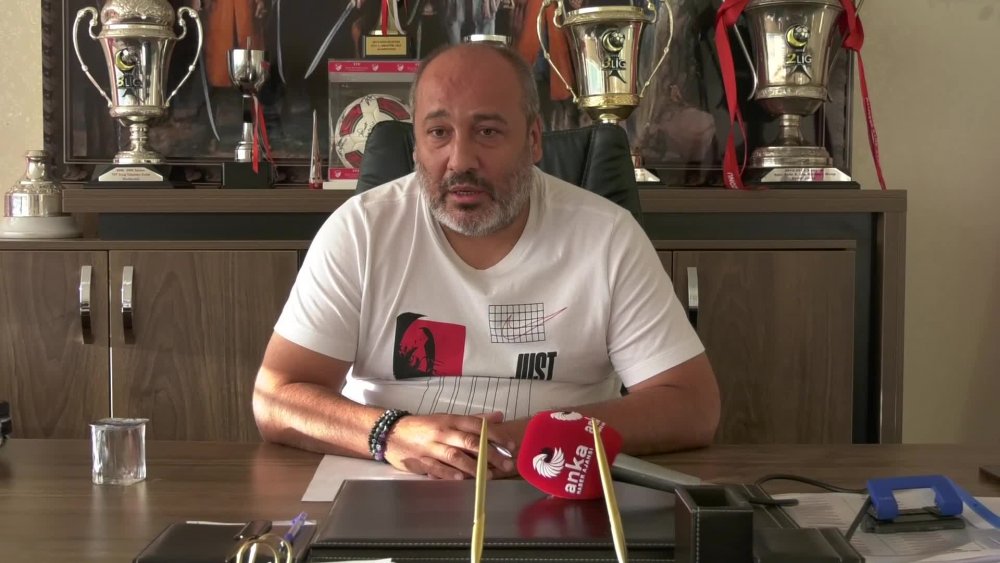 KAHRAMANMARAŞSPOR BAŞKANI CEYHAN: STADIN YIKILACAĞI, LİGİN BAŞLAMASINA 24, 25 GÜN KALA BİLDİRİLDİ. ŞAKA SANDIK