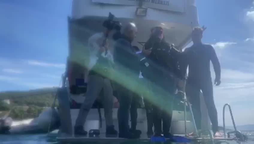 “ACİLEN ÖNLEM ALINMALI ” :CHP ADANA MİLLETVEKİLİ Dr. Müzeyyen Şevkin'den DENİZİN DERİNLİKLERİNDE MÜSİLAJ İNCELEMESİ