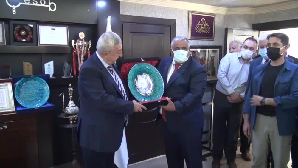 ÇORUM ESNAF VE SANATKARLAR KREDİ VE KEFALET KOOPERATİFİ BAŞKANI CANBEK: "TÜM KOOPERATİFLER PATLAYACAK"