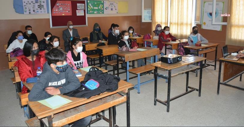 HASTA VE TE MASLI ÖĞRENCİLER İÇİN MEB'DEN COVID-19 KARARI