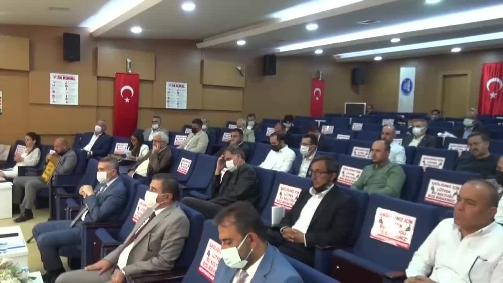 CHP'Lİ BELEDİYE MECLİSİÜYESİ YILMAZ'DAN ÇORUM BELEDİYE BAŞKANI AŞGIN'A; FETÖ’nün derneklerine kesilen faturalar, bunların tutarları? Bütün FETÖ’cüler yargılanırken siz nasıl belediye başkanı oldunuz?