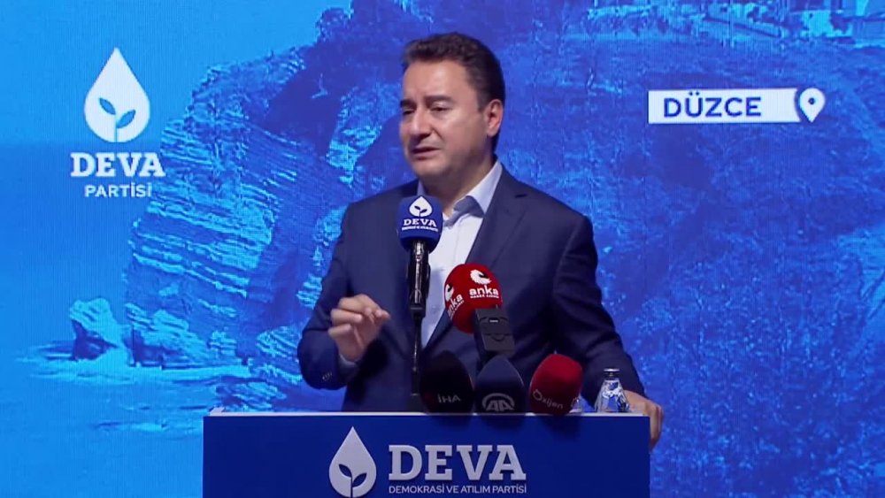 BABACAN'DAN 2023 YILI KİŞİ BAŞI MİLLİ GELİR HEDEFİNE TEPKİ: "KOSKOCA ÜLKENİN HEDEFLERİ KÜÇÜLTÜLDÜ"