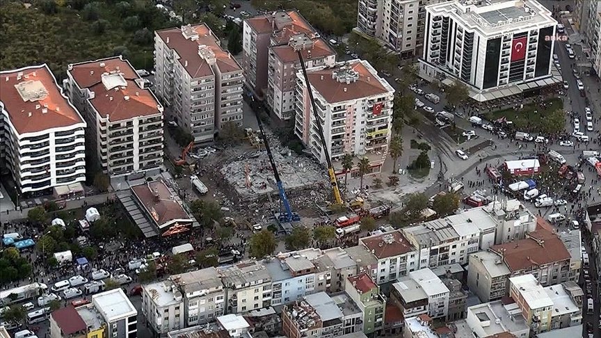 İNŞAATA HİÇ GİTMEMİŞLER:RIZA BEY APARTMANI DAVASINDA İKİNCİ DURUŞMA YAPILDI