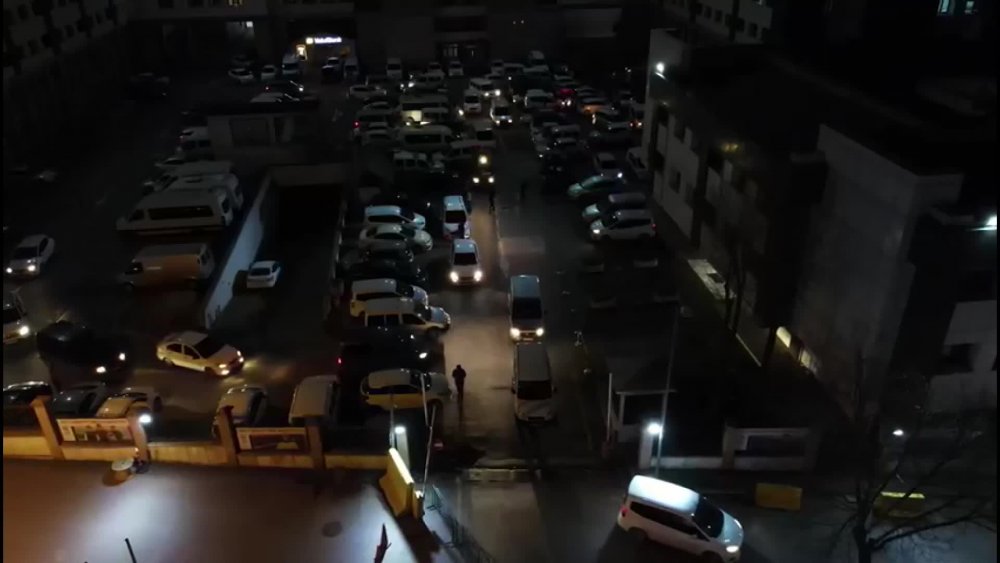 İSTANBUL'DA SİLAHLI SUÇ ÖRGÜTÜNE YÖNELİK OPERASYON: 23 GÖZALTI