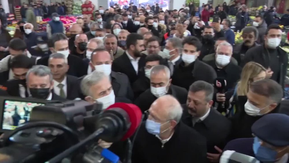 Çözeceğiz inşallah, biraz sabredin:  KILIÇDAROĞLU TOPTANCI HALİNİ ZİYARET ETTİ.