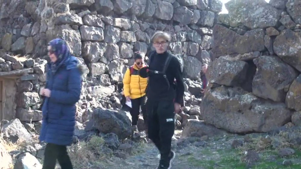 KARS’TA ÖREN YERLERİ DAĞCILARIN VE TREKKİNGCİLERİN GEZİ ROTALARINI OLUŞTURUYOR