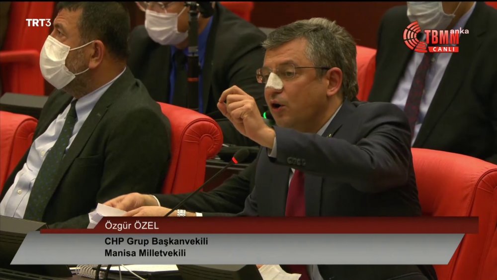 BAKAN SOYLU VE ÖZGÜR ÖZEL BİRBİRLERİNE DAVA AÇACAKLARINI AÇIKLADILAR