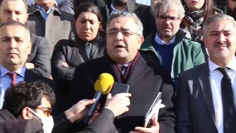 TANRIKULU'NDAN UMUT KİTABEVİ BERAATİNE TEPKİ: "YA DAHA NASIL HANGİ DELİLLE İNSANLARI MAHKUM EDECEKSİNİZ"