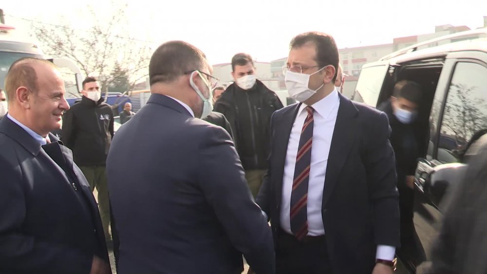 İMAMOĞLU'NDAN ELEKTRİK TEPKİSİ: "BUGÜNÜN EKONOMİSİNDE BIRAKIN İŞ YAPMAYI, İHALEYE ÇIKMAK BİLE ZOR DURUMA GELDİ"