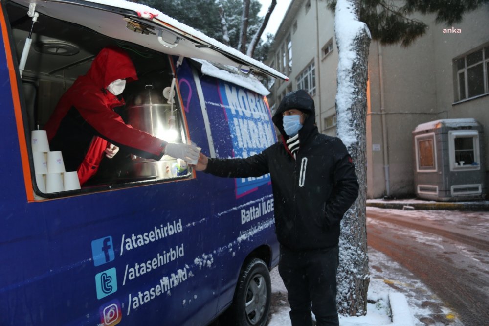 KARA KIŞTA ATAŞEHİR BELEDİYESİ’NDEN SICAK HİZMET