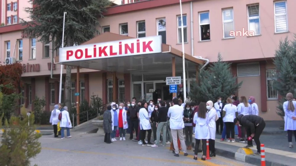 TÜRKİYE COVİD-19 SALGININDA İKİ YILI BÖYLE GEÇİRDİ