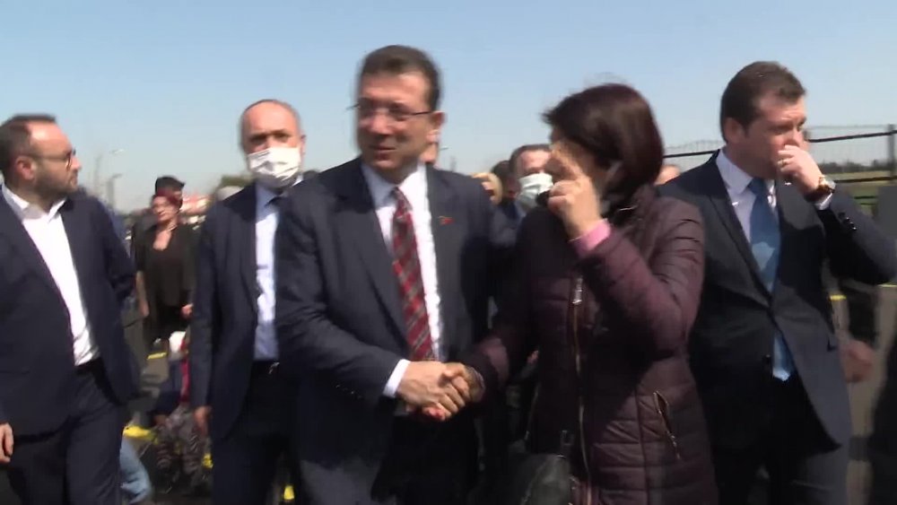 İBB ÇİFTÇİYE 'AYÇİÇEĞİ TOHUMU DESTEĞİ' BAŞLATTI. İMAMOĞLU: "BETON KARIN DOYURMUYOR"