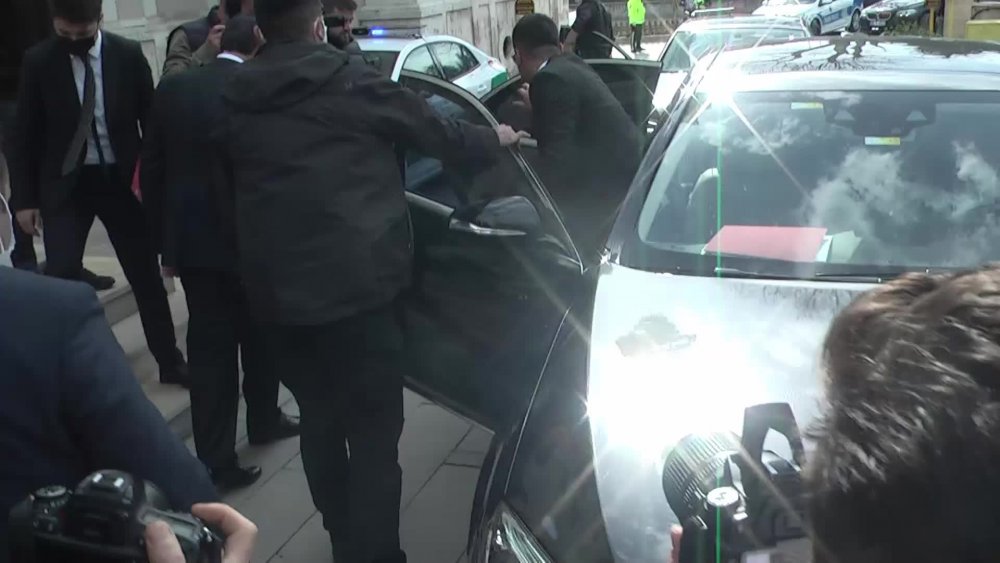 MİLLİ EĞİTİM BAKANI ÖZER: "GEREKLİÖNLEMLER ALINDIĞI ZAMAN OKULLARI KAPATMANIN GEREKMEDİĞİ KABULLENİLMİŞ OLDU"