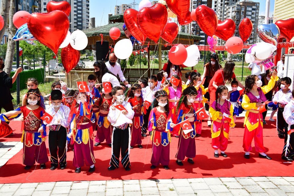 ÇUKUROVA’DA ÇOCUK ŞENLİĞİ