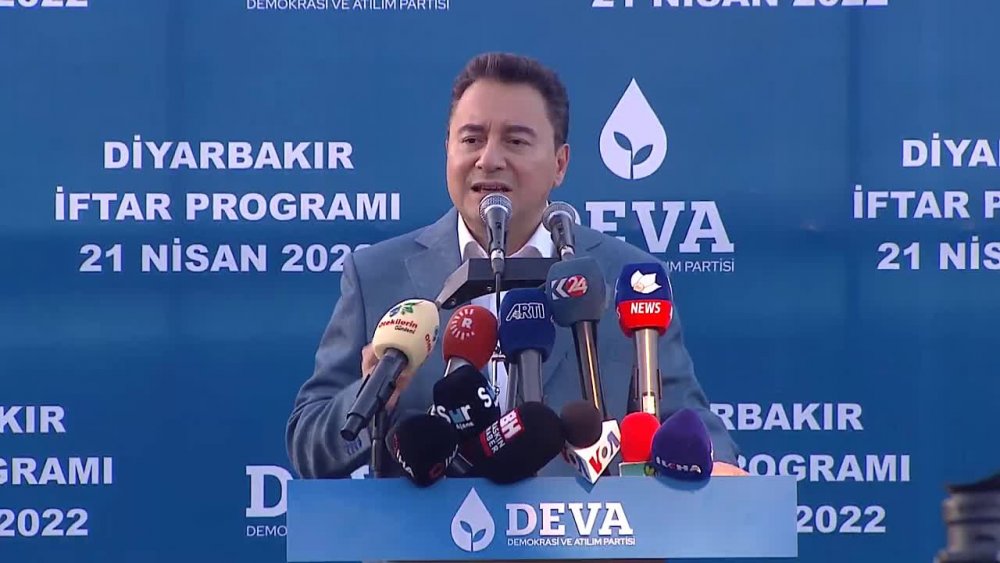 ALİ BABACAN: “EĞER, TUTUKLANAN BİR SİYASETÇİ, HASTALIĞININ İLERLEMESİNE RAĞMEN HÂLÂ CEZAEVİNDE TUTULUYORSA O ÜLKEDE HAKSIZLIK VARDIR”