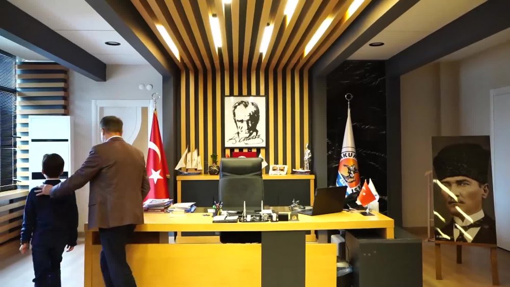 BAŞKAN DEVECİ'NİN ÇOCUKLARLA DANSI: ATAKUM’DA 23 NİSAN COŞKUSU YAŞANDI