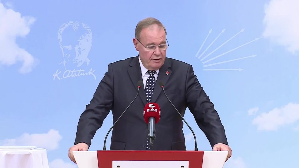 ÖZTRAK: “TÜRK LİRASI DOLAR KARŞISINDA YÜZDE 44 DEĞER KAYBETTİ. ÜLKESİNİ KÖTÜ YÖNETİP, PARASINI PUL ETMEDE ŞAMPİYONLUK BİZDEKİ HÜKÜMETTE”