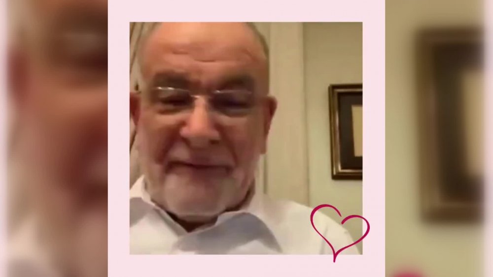 KARAMOLLAOĞLU: “HER ANNE, HER EVLADIN GÖNLÜNDE VAZGEÇİLMEZ BİR YERE SAHİP”