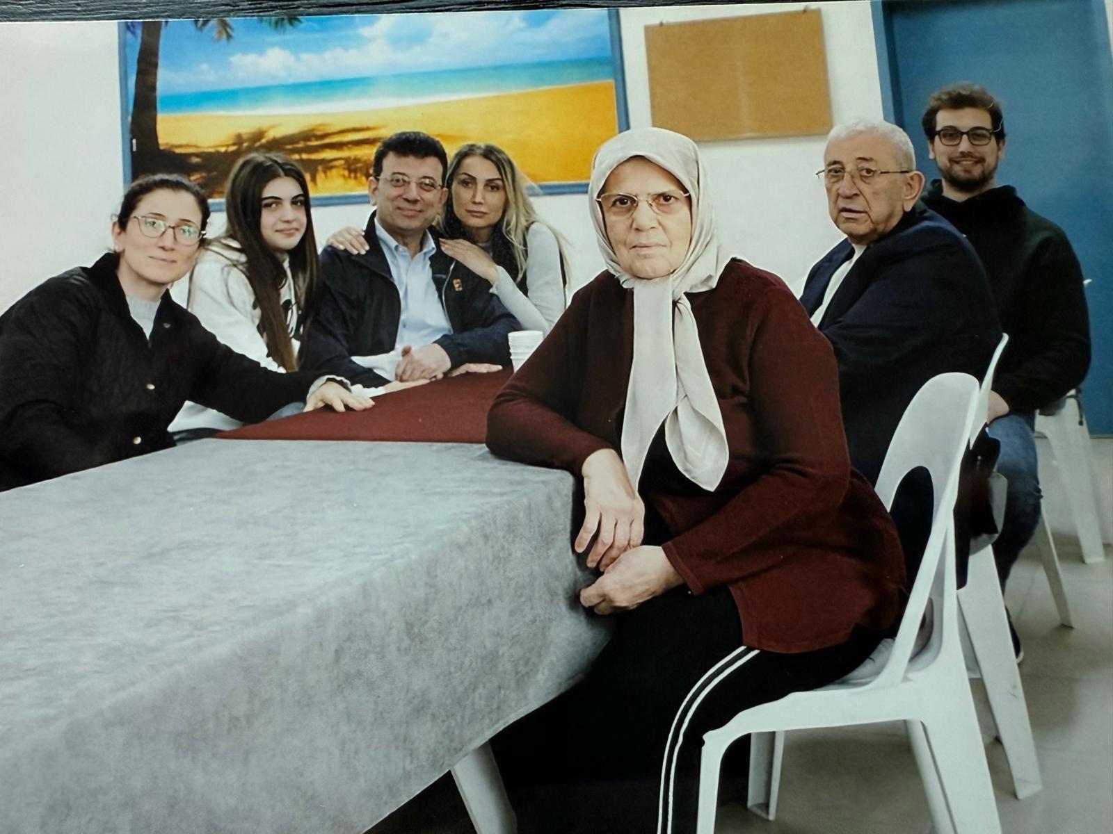 imamoglu-foto.jpeg